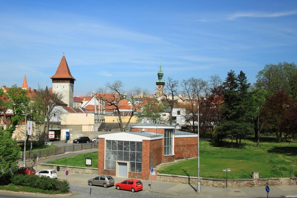 Hotel U Divadla Znojmo Exterior photo