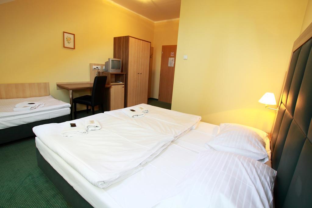 Hotel U Divadla Znojmo Exterior photo